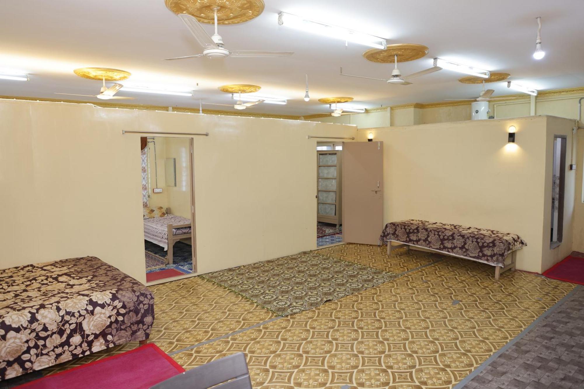 Apartamento 3 Bhk Non-Ac For 4 To 10 Guests For Families Hyderabad Exterior foto