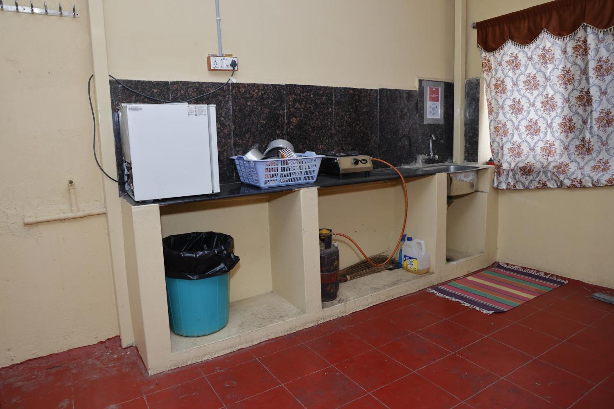 Apartamento 3 Bhk Non-Ac For 4 To 10 Guests For Families Hyderabad Exterior foto